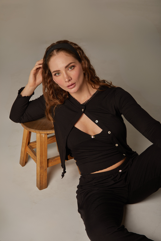 Conjunto Wonder  - Pant + Tee + Cardi Negro