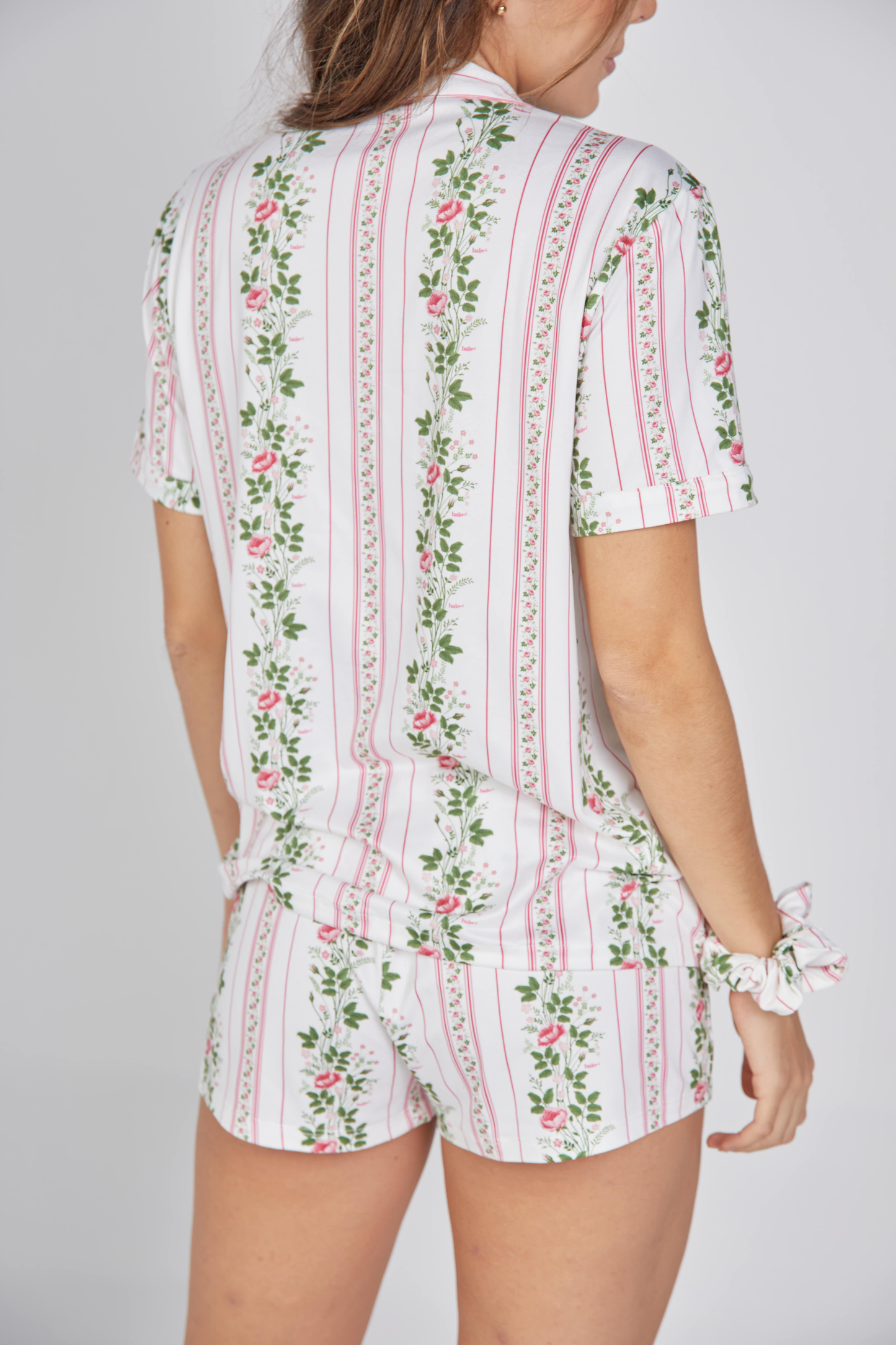 Lovely Garden Set Short