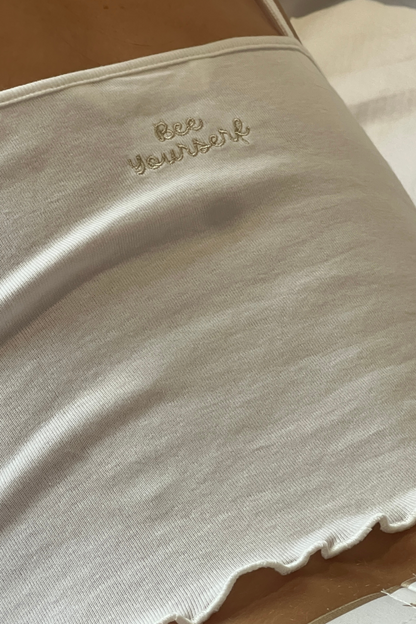 Pj de short Bee Yourself + Tee Bee.