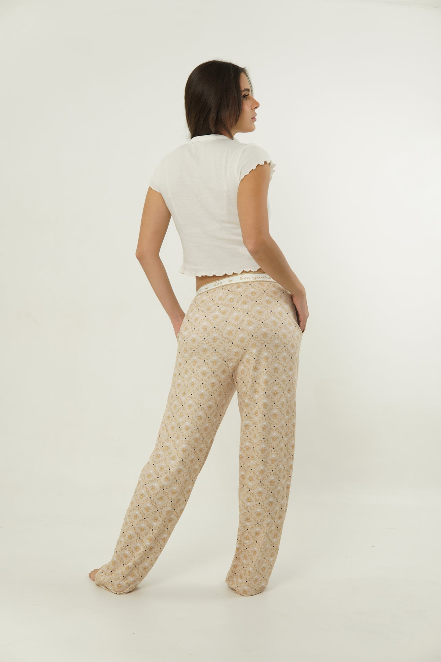 Conjunto Pj Pant con Queen Bee T-shirt