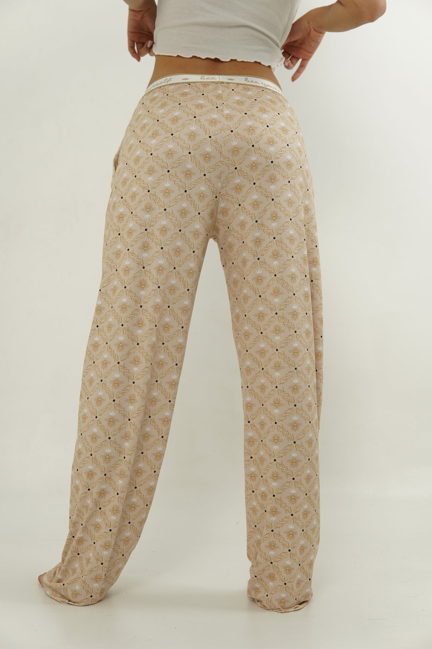 Conjunto Pj Pant con Queen Bee T-shirt