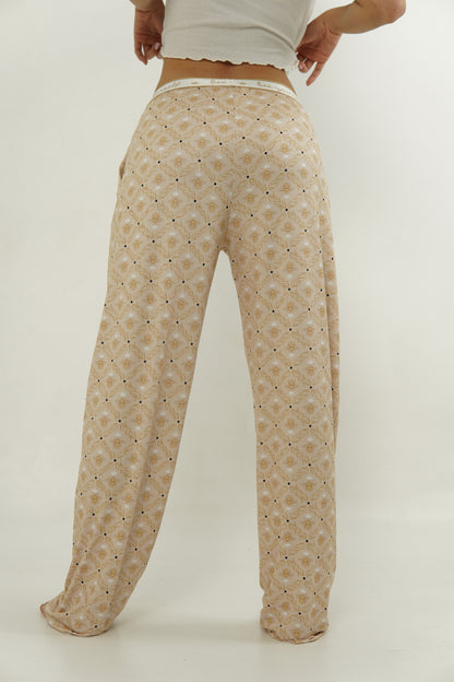 Conjunto Pj Pant con Queen Bee T-shirt